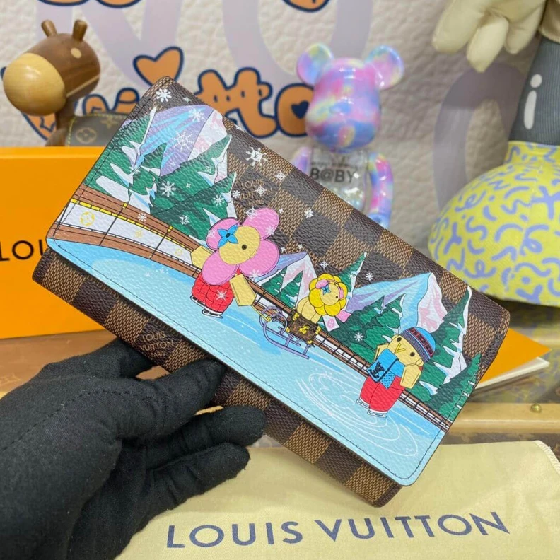 Replica bags Outside f Louis Vuitton Vivienne Sailing Damier Ebene Sarah Wallet Pink