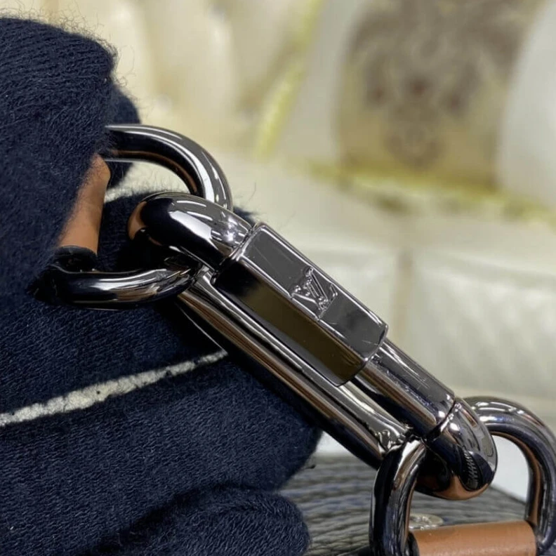 Mythick ru Strap: No Louis Vuitton Volga On Strap