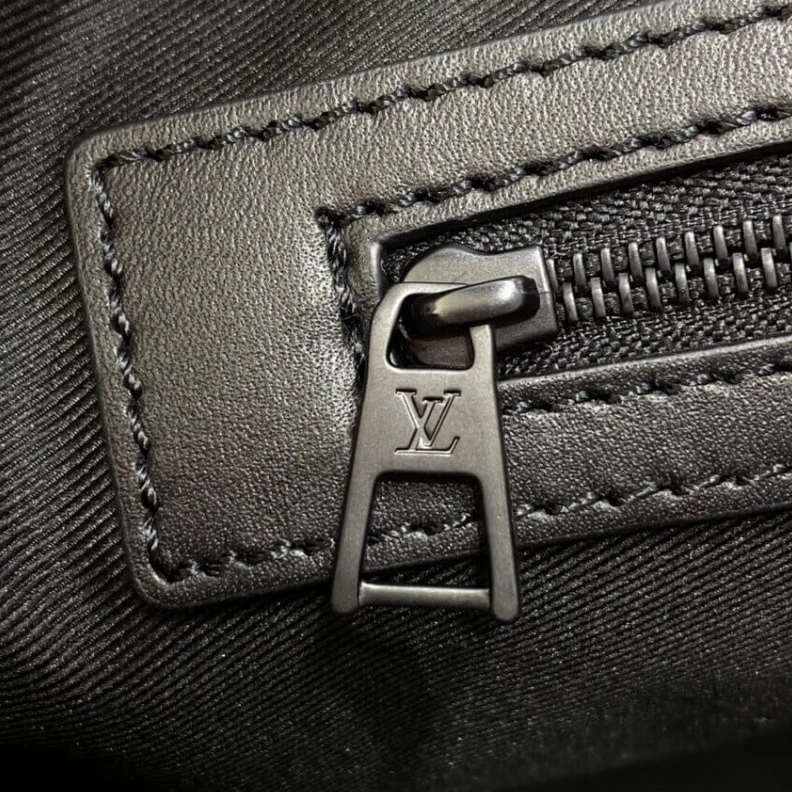 Lv belts replica Inside zi Louis Vuitton X Virgil Abloh Keepall Bandouliere 50 M45616
