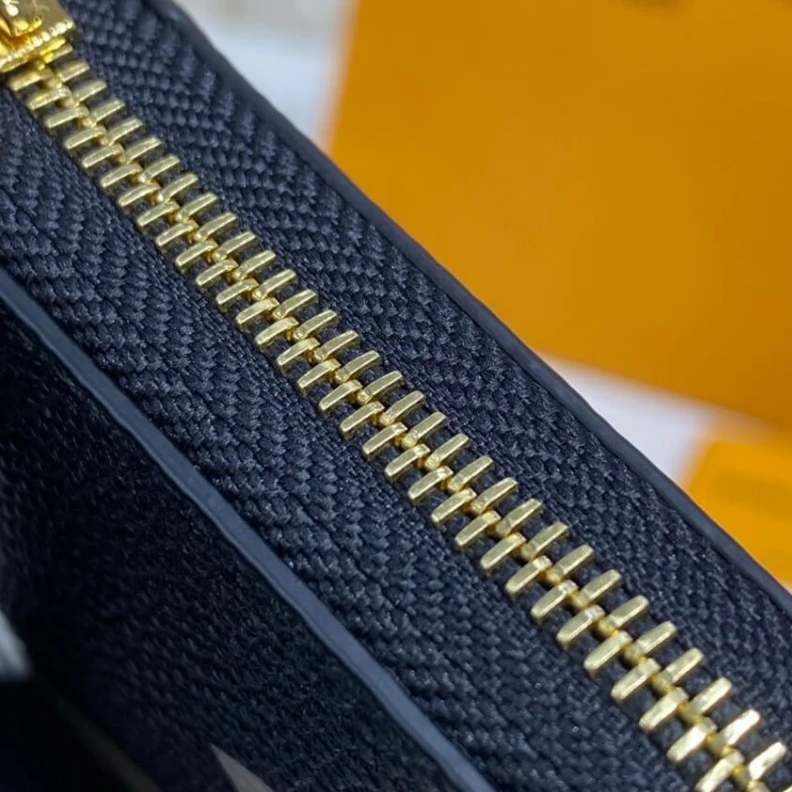 Top lv 2 large g Louis Vuitton Zippy Coin Purse Wallet in Giant Monogram Leather