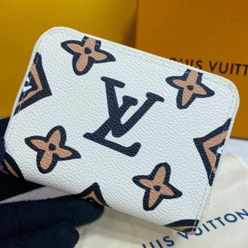 Mythick ru 4 card sl Louis Vuitton Zippy Coin Purse