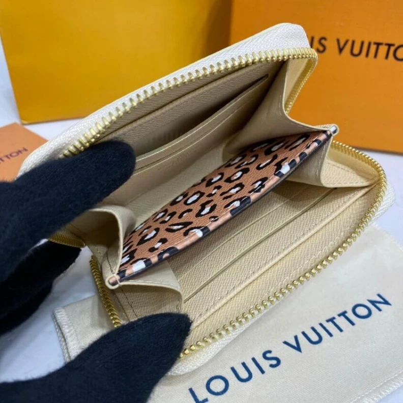 Mythick ru 4 card sl Louis Vuitton Zippy Coin Purse
