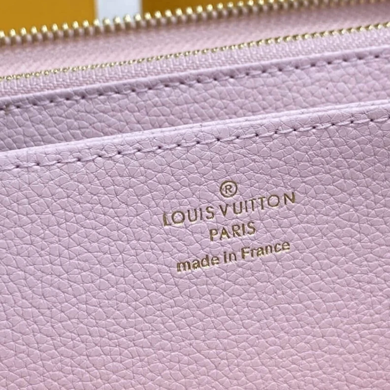 Lv belts replica Zip closu Louis Vuitton Zippy Wallet Bouton de Rose