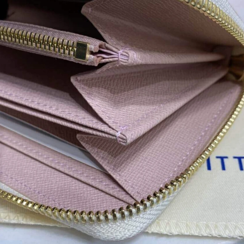 Mythick Open comp Louis Vuitton Zippy Wallet Mist Gray