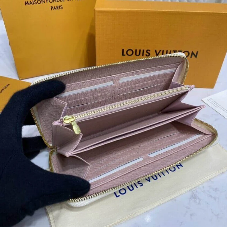 Mythick Open comp Louis Vuitton Zippy Wallet Mist Gray