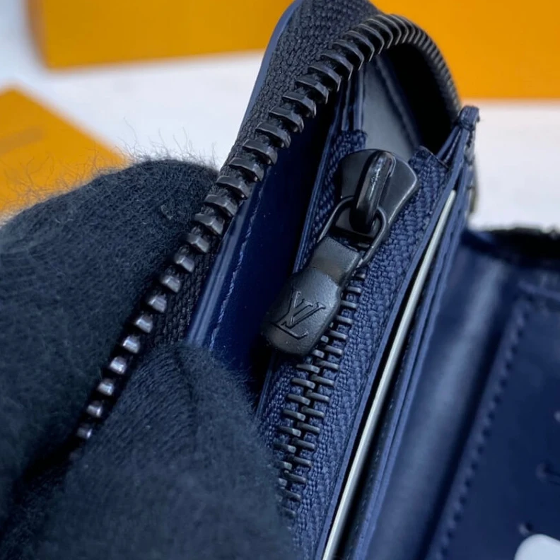 Lv belts replica Monogram Louis Vuitton Zippy Wallet Vertical Navy Blue