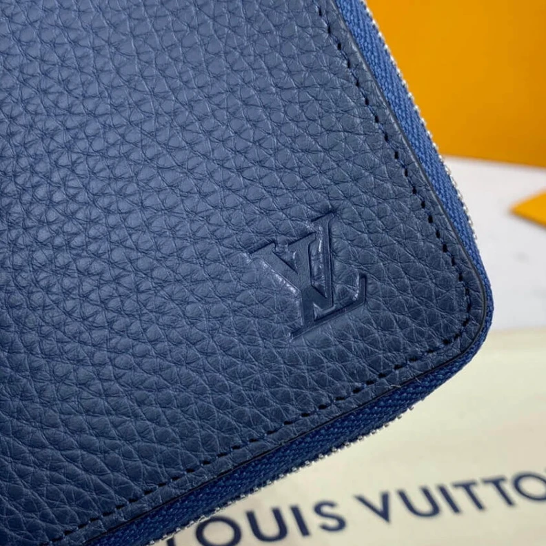 Mythick Cowhide L Louis Vuitton Zippy Wallet Vertical