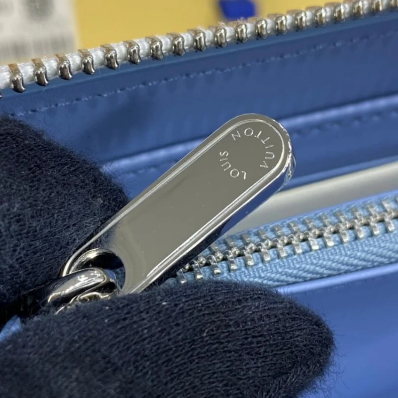 Lv belts replica Silvercol Louis Vuitton Zippy Wallet in Blue Gradient Mahina Perforated Leather