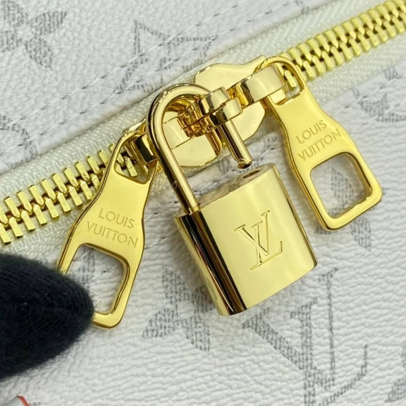 Replica bags Inside zi Louis Vuitton x NBA Monogram Canvas Basketball Keepall 55 Bag Antarctica