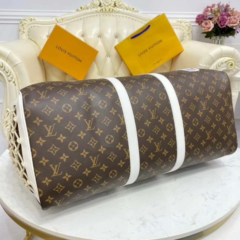 Mythick Flap syst Louis Vuitton x NBA Monogram Canvas Basketball Keepall 55 Bag
