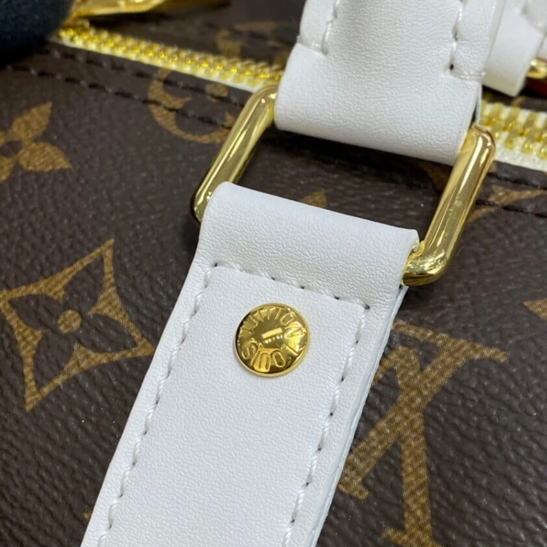 Mythick Flap syst Louis Vuitton x NBA Monogram Canvas Basketball Keepall 55 Bag