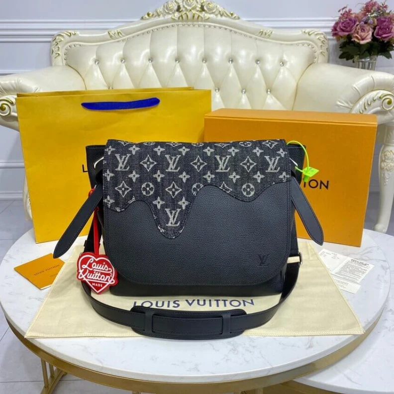 Mythick Signature Louis Vuitton x Nigo Besace Tokyo