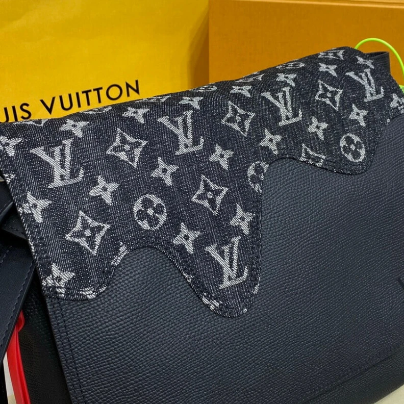 Mythick Signature Louis Vuitton x Nigo Besace Tokyo