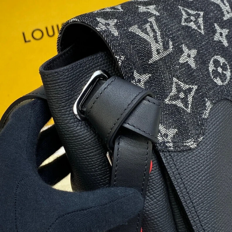 Mythick Signature Louis Vuitton x Nigo Besace Tokyo