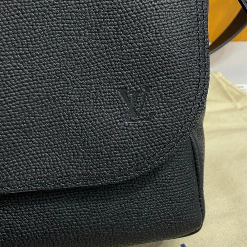 Mythick Signature Louis Vuitton x Nigo Besace Tokyo
