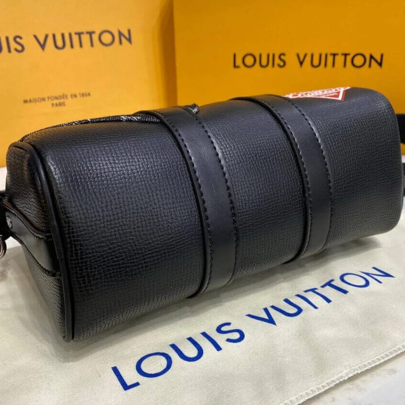 Mythick ru Strap dro Louis Vuitton x Nigo Keepall XS Black