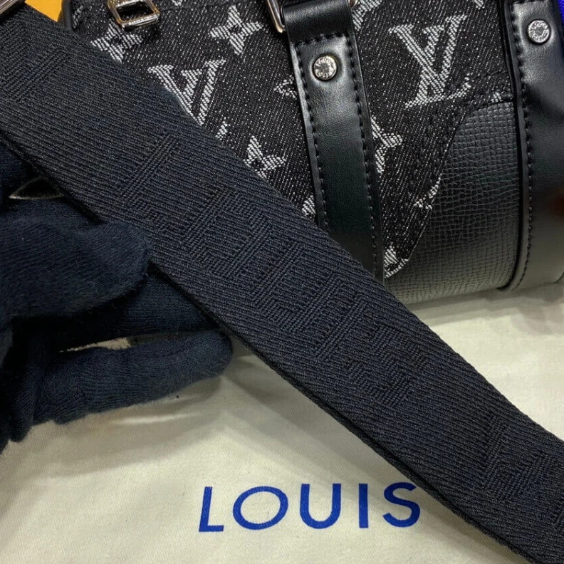Mythick ru Strap dro Louis Vuitton x Nigo Keepall XS Black
