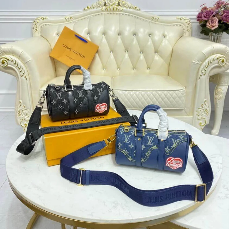 Mythick ru Strap dro Louis Vuitton x Nigo Keepall XS Black