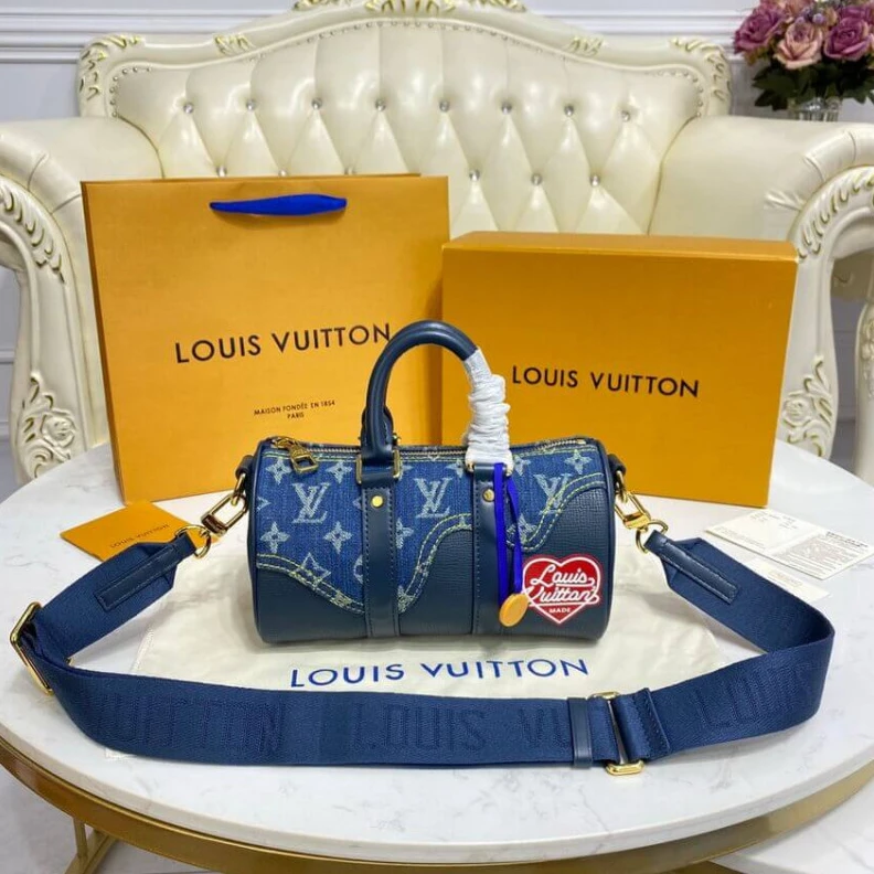 Replica bags lv Zipped cl Louis Vuitton x Nigo Keepall XS Blue