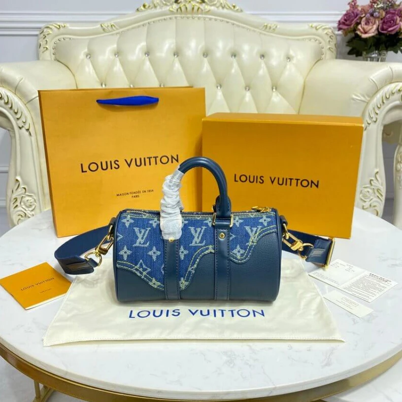 Replica bags lv Zipped cl Louis Vuitton x Nigo Keepall XS Blue