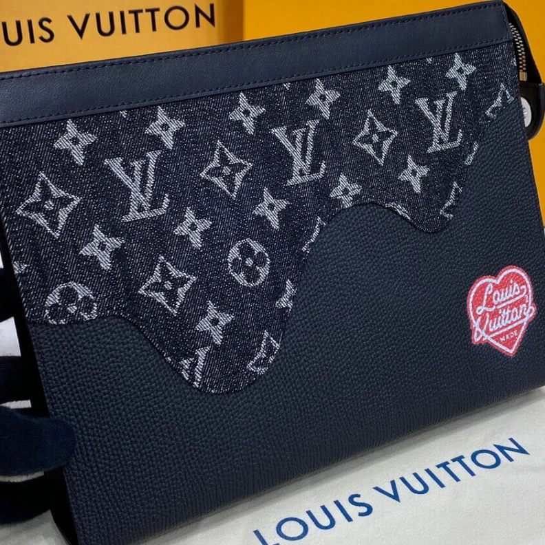Replica bag 27 x 21 x Louis Vuitton x Nigo Pochette Voyage MM Black