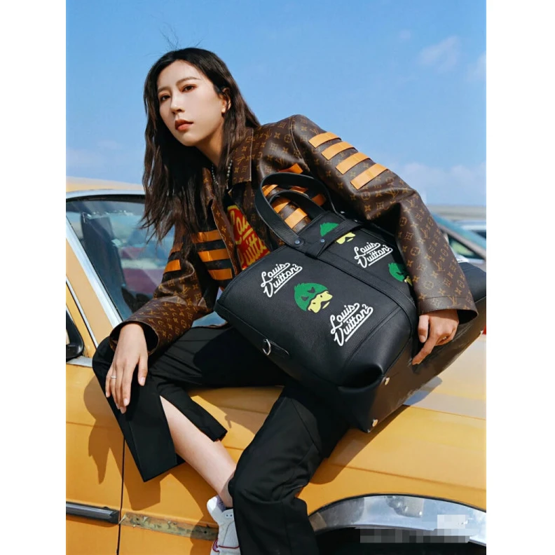 Replica bags lv Handle: D Louis Vuitton x Nigo Tote Journey Black