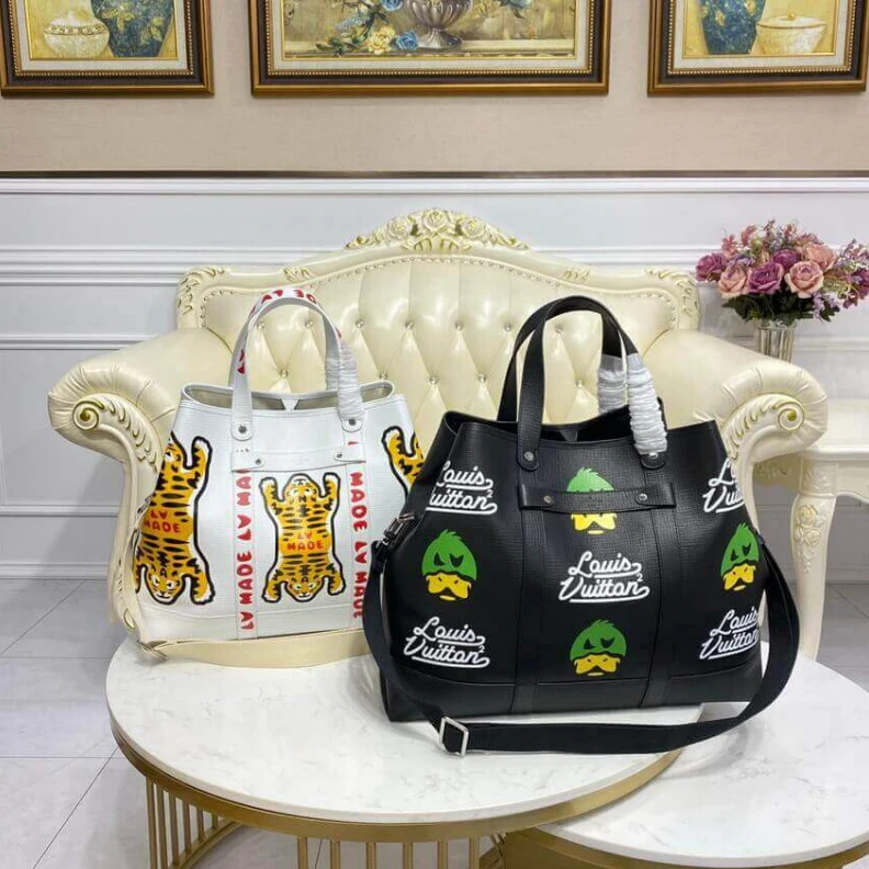 Replica bags lv Handle: D Louis Vuitton x Nigo Tote Journey Black