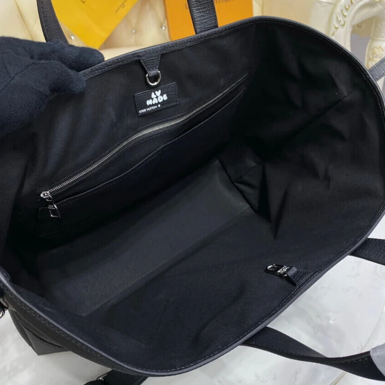 Replica bags lv Handle: D Louis Vuitton x Nigo Tote Journey Black