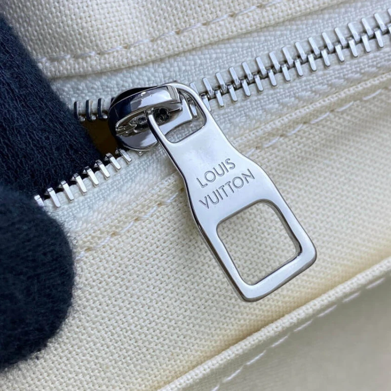 Louis vuitton locations Textile l Louis Vuitton x Nigo Tote Journey White