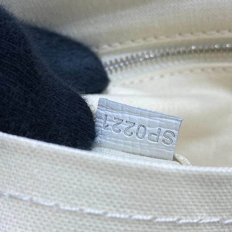 Louis vuitton locations Textile l Louis Vuitton x Nigo Tote Journey White