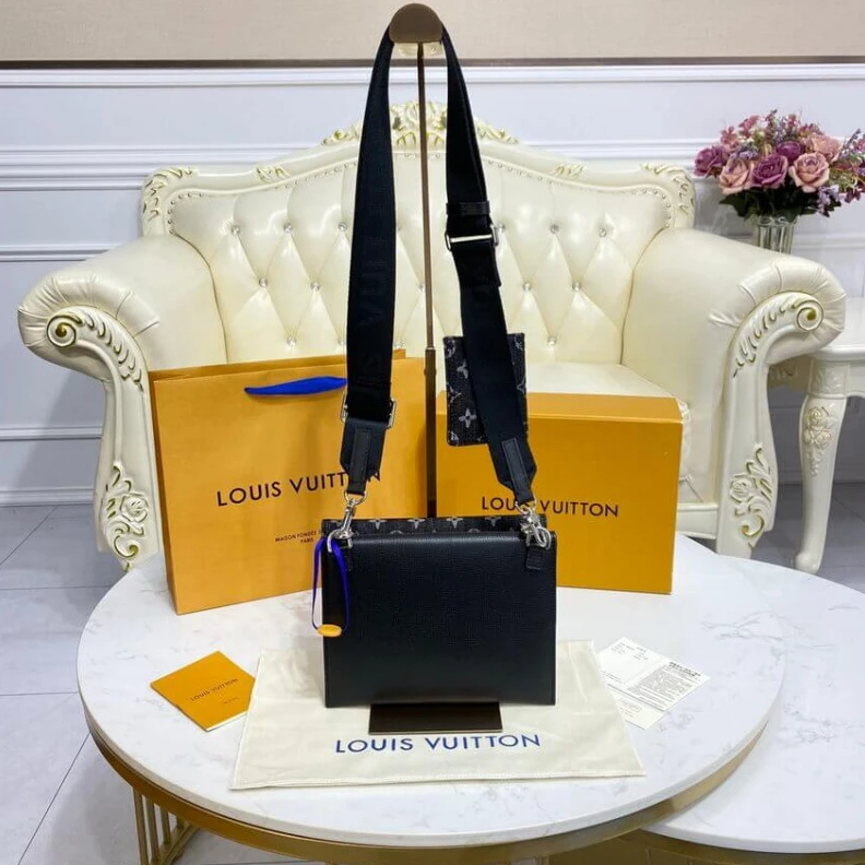 Mythick Strap:Rem Louis Vuitton x Nigo Trio Pouch Black
