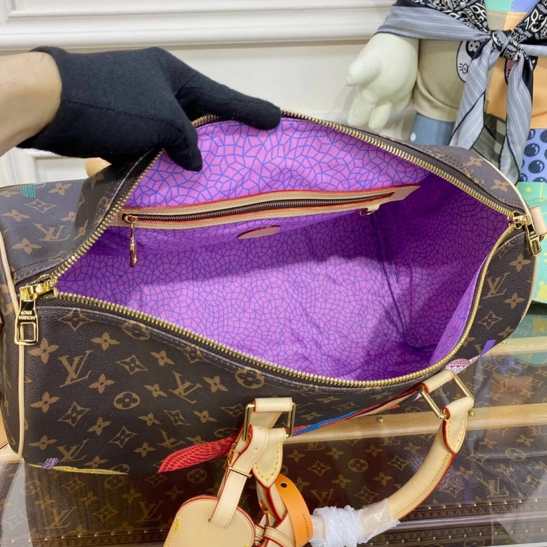 Mythick Cowhidele Louis Vuitton x Yayoi Kusama Keepall 45