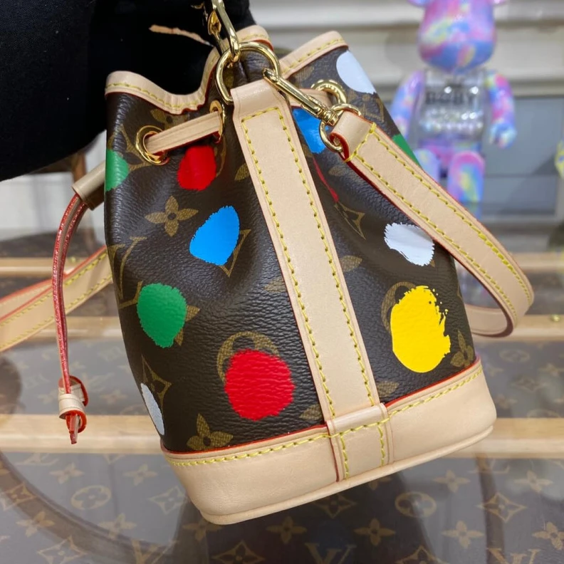 Replica bag Colored c Louis Vuitton x Yayoi Kusama Nano Noe Bucket Bag