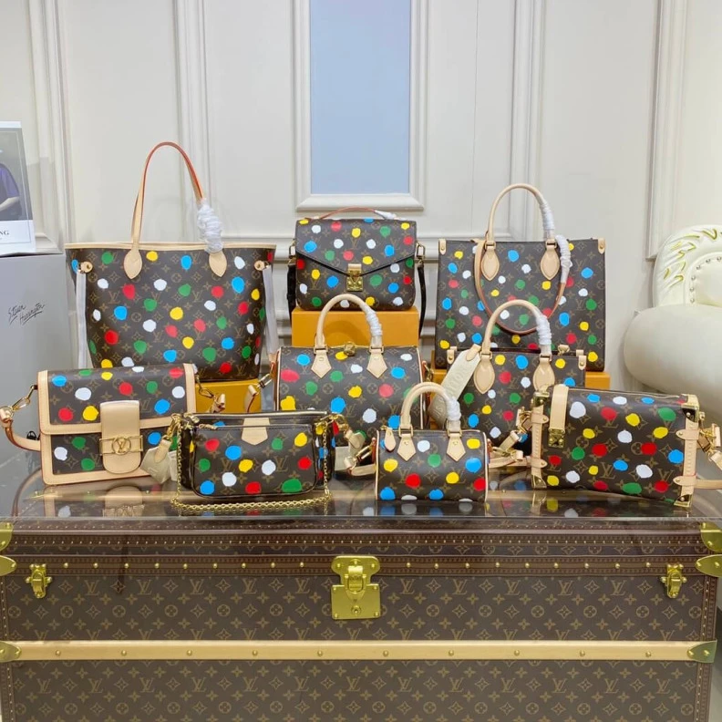 Replica bag Colored c Louis Vuitton x Yayoi Kusama Nano Noe Bucket Bag