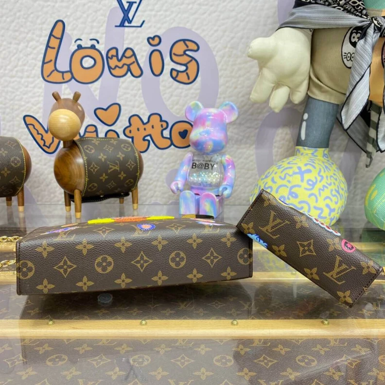 Louis vuitton locations Chain:Rem Louis Vuitton x Yayoi Kusama Toiletry Pouch On Chain
