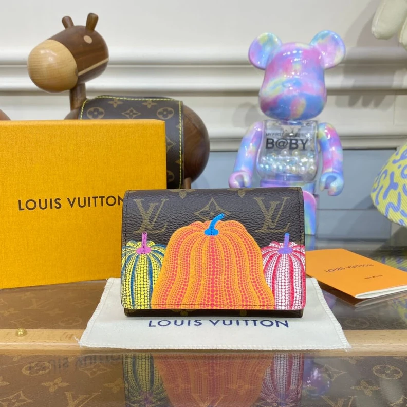 Replica bags Zipped co Louis Vuitton x Yayoi Kusama Victorine Wallet