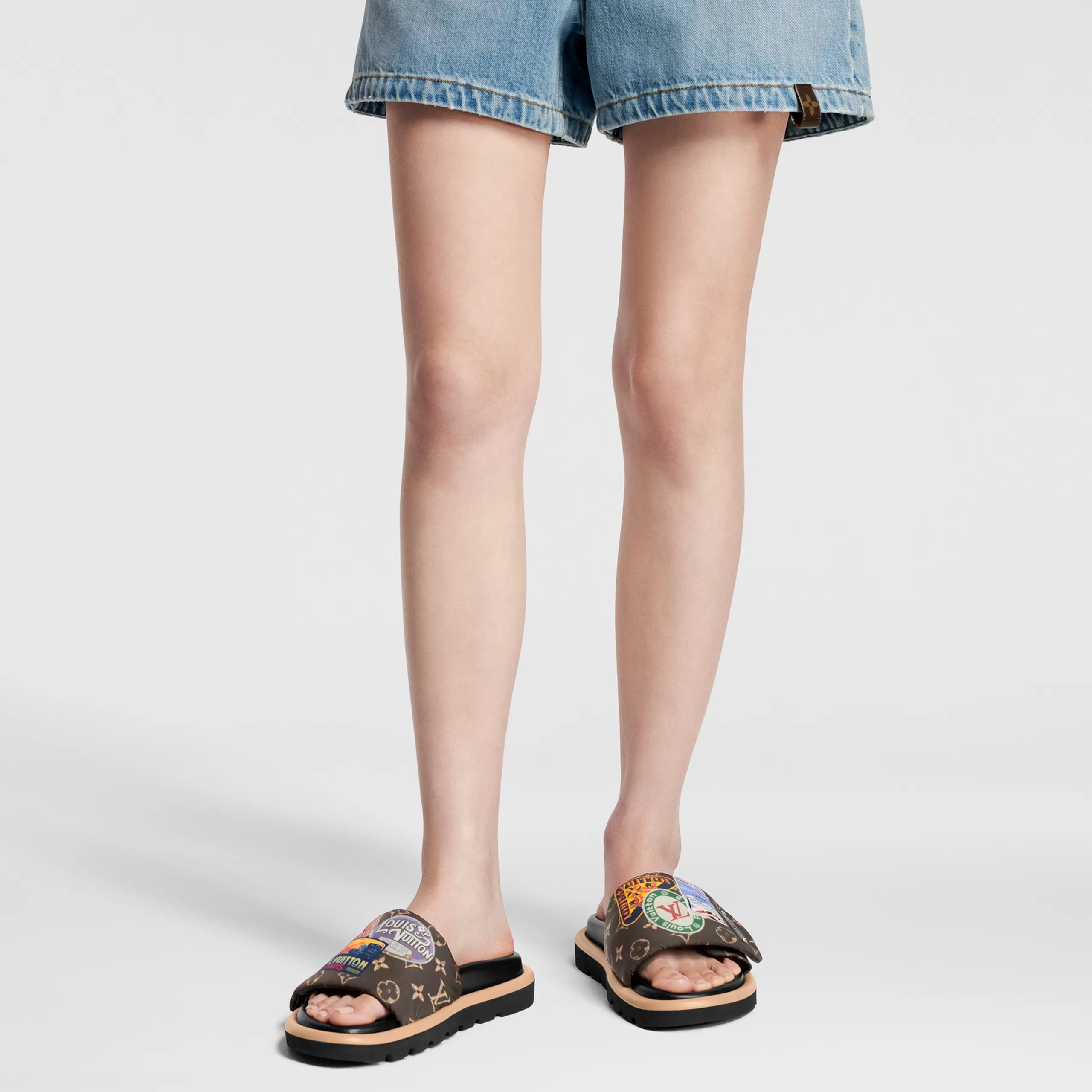 Louis vuitton locations Louis Vuitton 1ACTDU Pool Pillow Comfort Mule Monogram