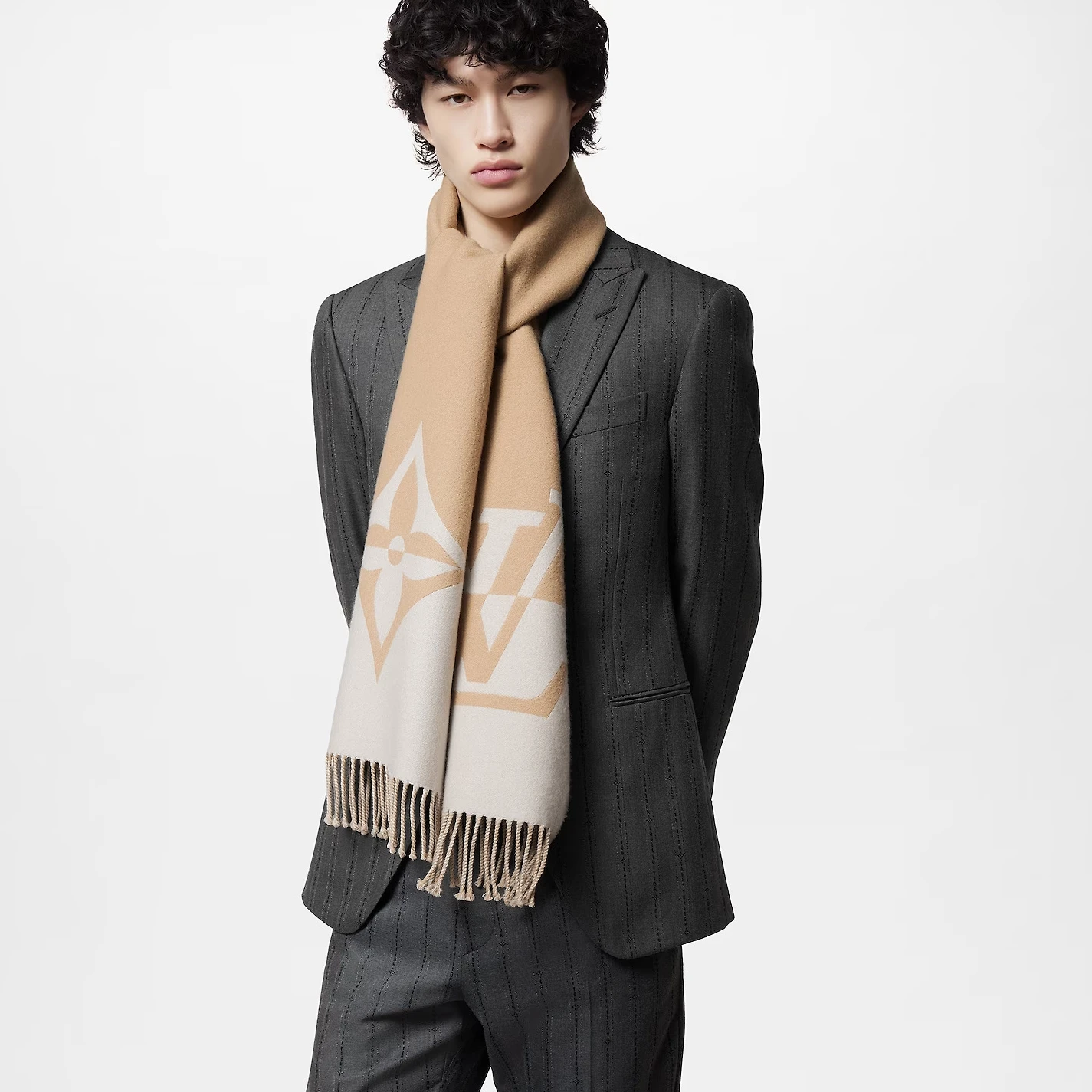 Replica bags lv Louis Vuitton Beige M79098 Graphic Dual Scarf