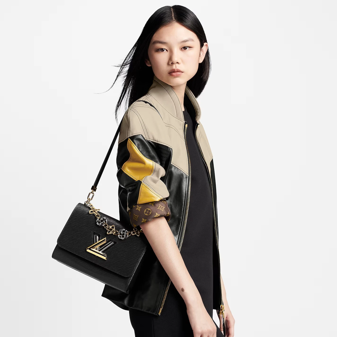 Louis vuitton locations Louis Vuitton Black M22773 Twist MM