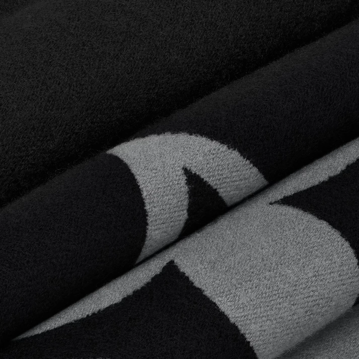 Replica bag Louis Vuitton Black M79097 Graphic Dual Scarf