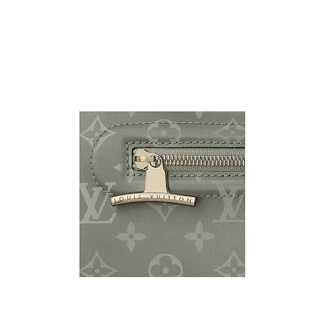 Mythick ru Louis Vuitton Camera Bag M43884