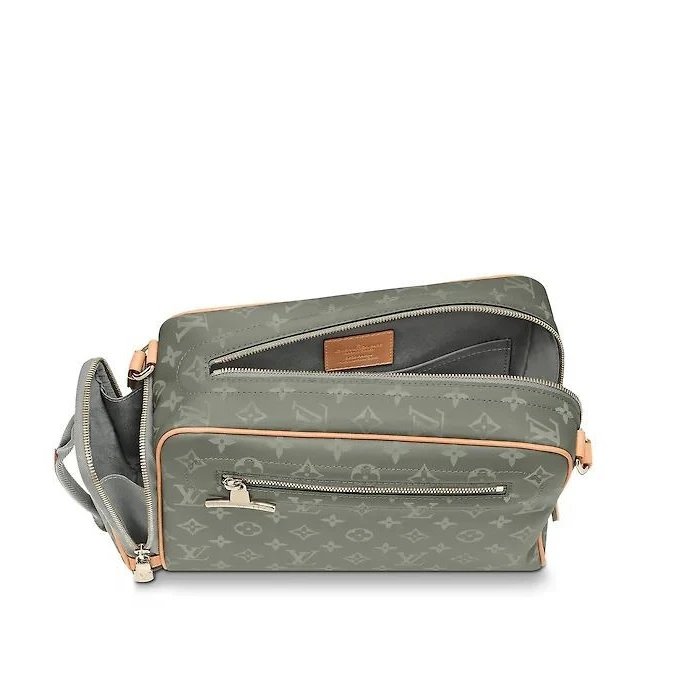 Mythick ru Louis Vuitton Camera Bag M43884