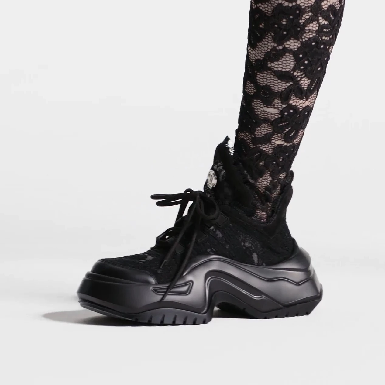 Mythick ru Louis Vuitton LV Archlight 2.0 Platform Sneaker Black 1ABI3U