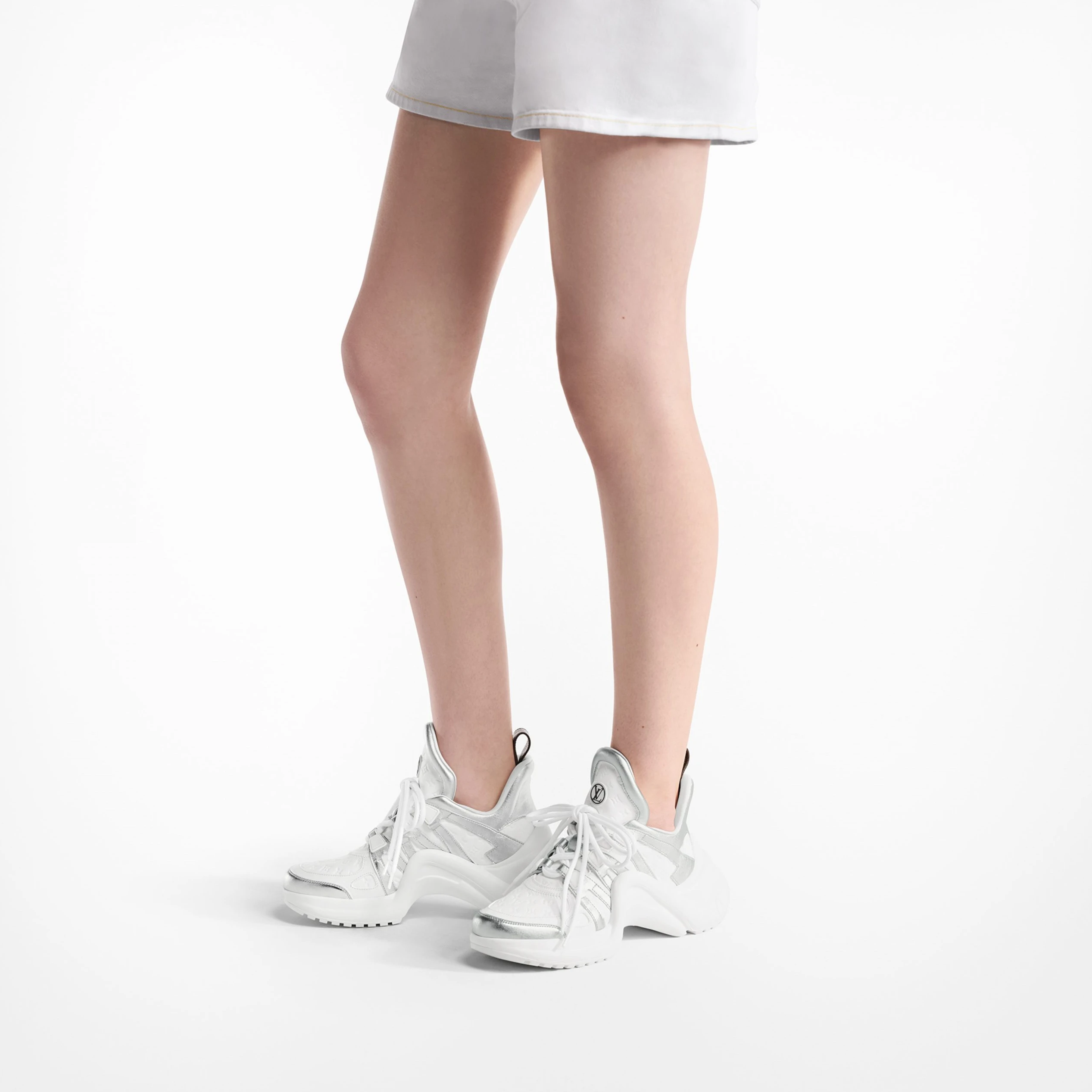 Top lv Louis Vuitton LV Archlight Sneaker Silver 1ABVFU