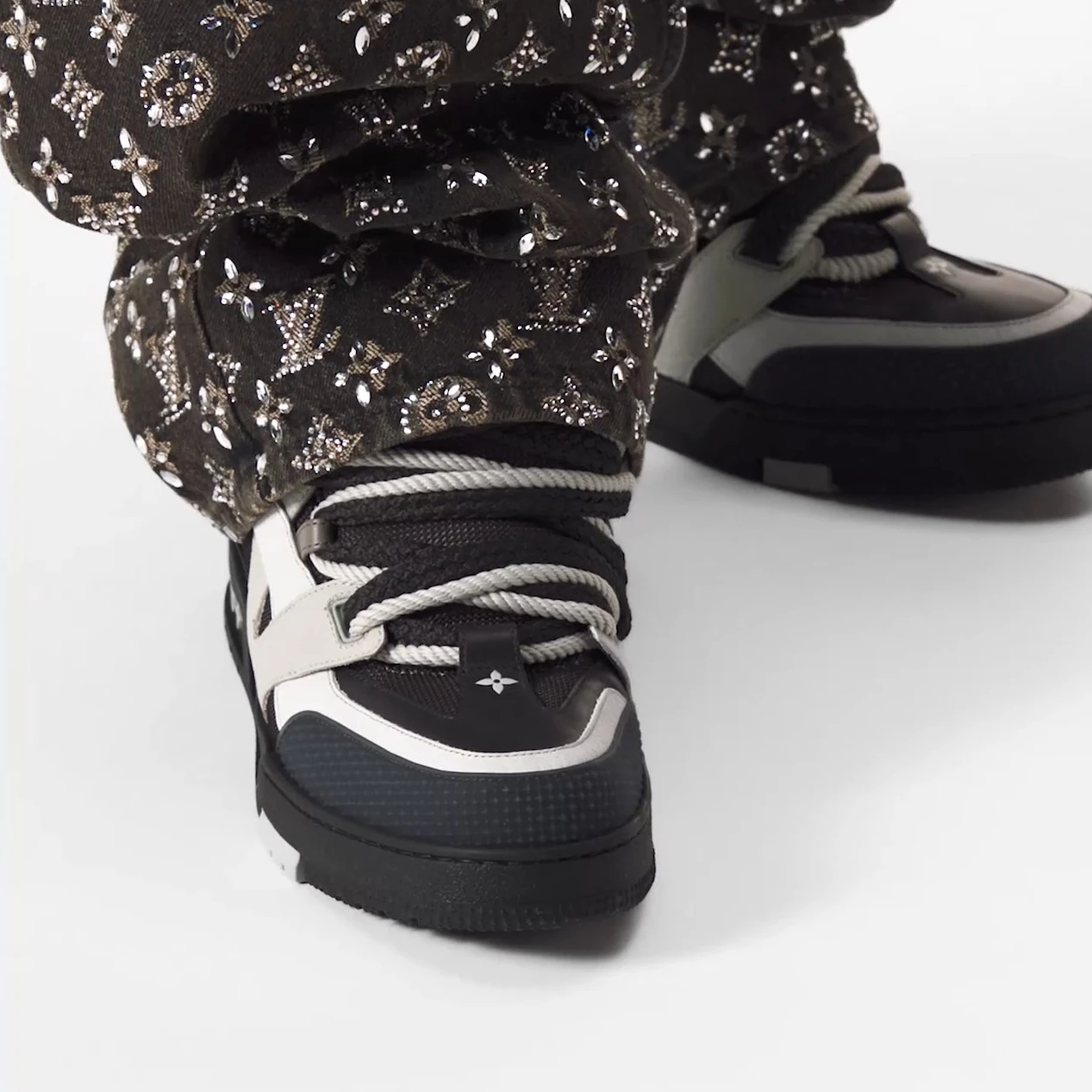 Top lv Louis Vuitton LV Skate Sneaker Anthracite Grey 1ABZ41