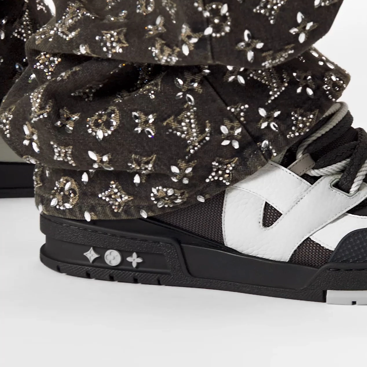 Top lv Louis Vuitton LV Skate Sneaker Anthracite Grey 1ABZ41