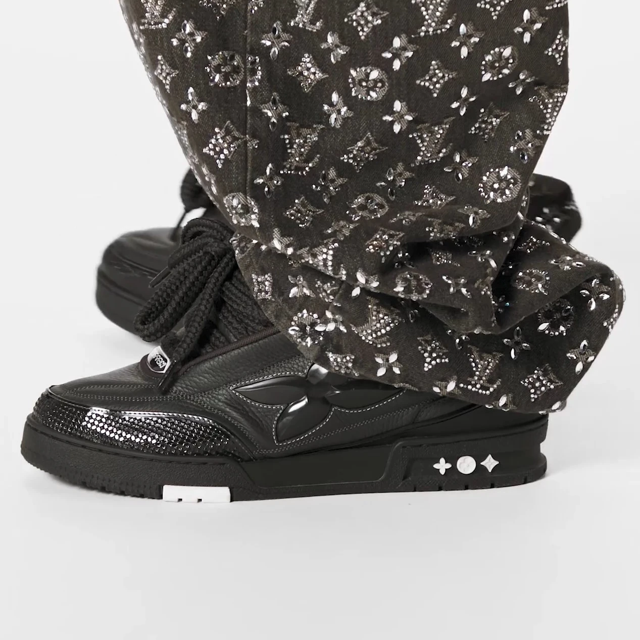 Replica bags lv Louis Vuitton LV Skate Sneaker Black 1ABZ5J