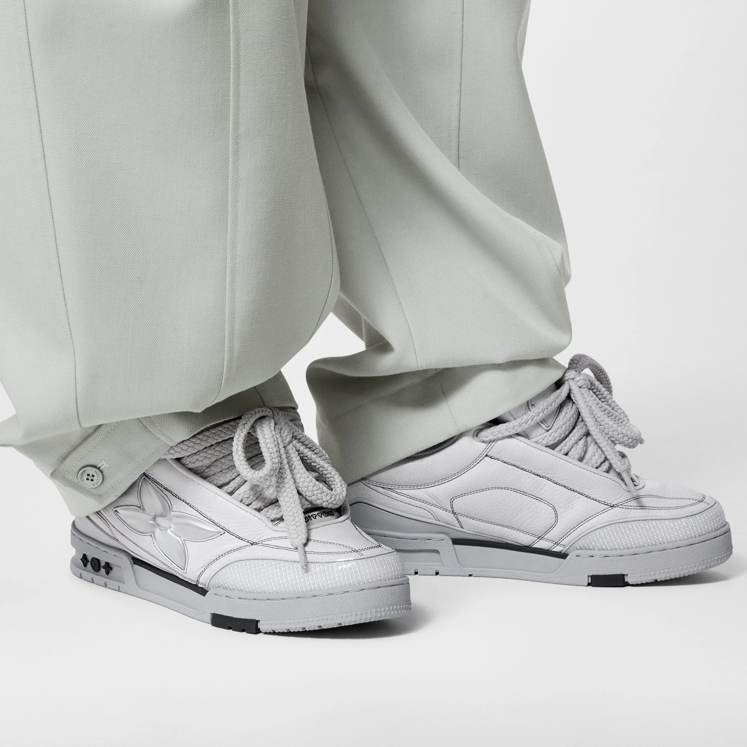 Mythick.ru Louis Vuitton LV Skate Sneaker Grey 1ABZ63
