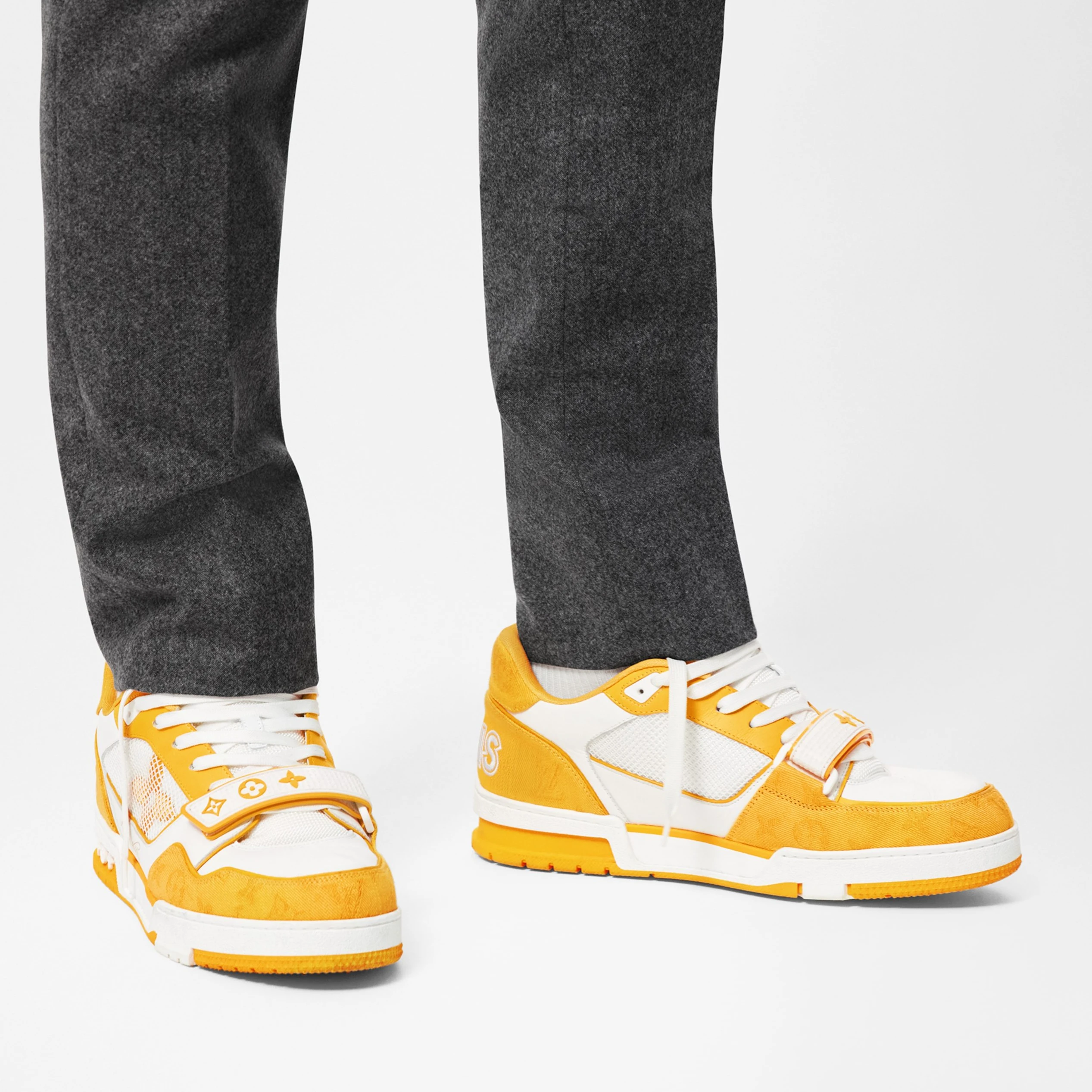 Mythick.ru Louis Vuitton LV Trainer Sneaker Velcro strap Monogram denim Yellow 1A9ZD4
