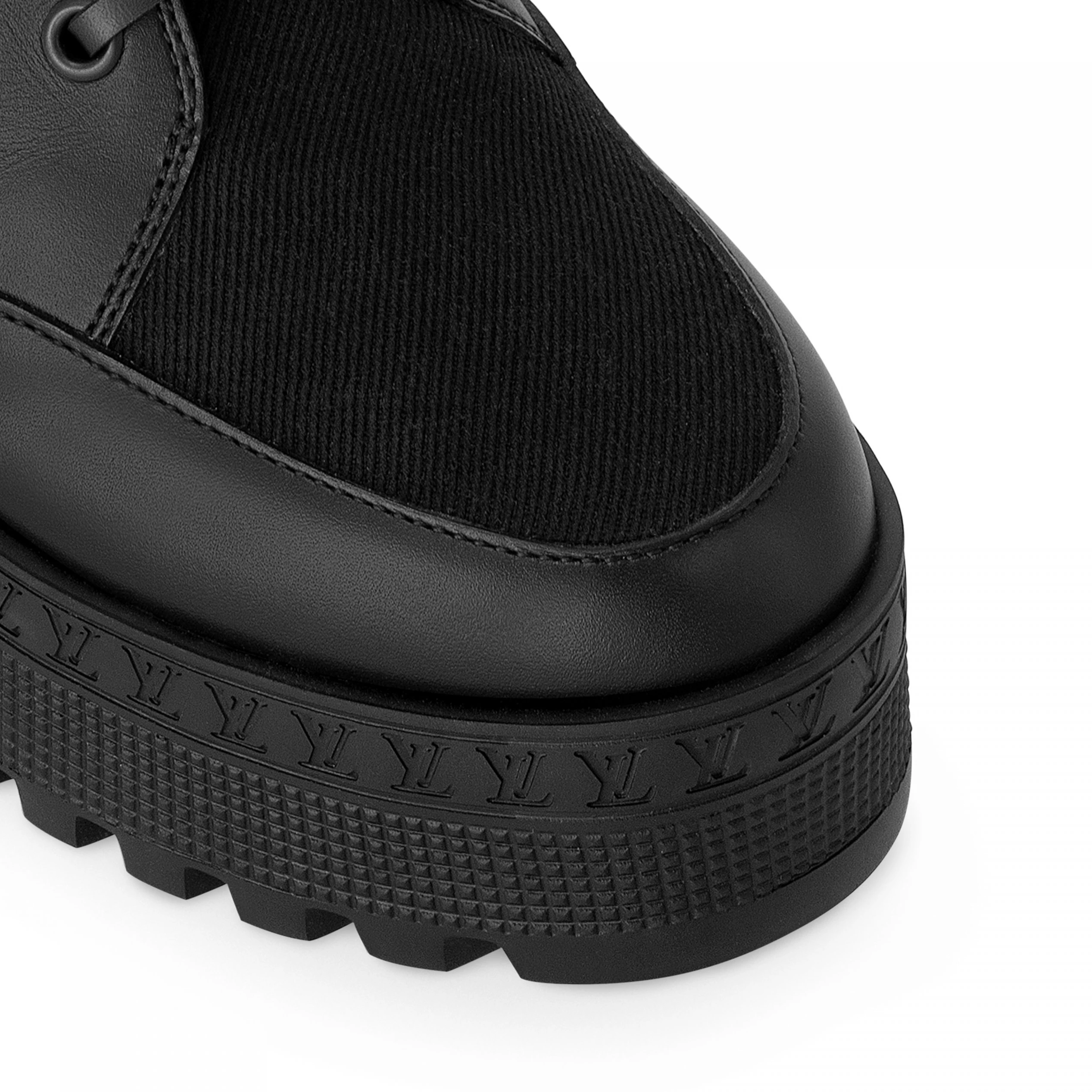 Top lv Louis Vuitton Laureate Platform Desert Boot Black 1AC7RU